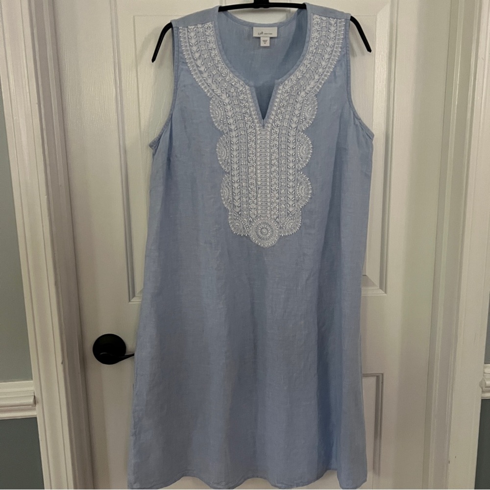 J.Jill Love Linen Dress is beautiful pale blue with beading.  Size M.